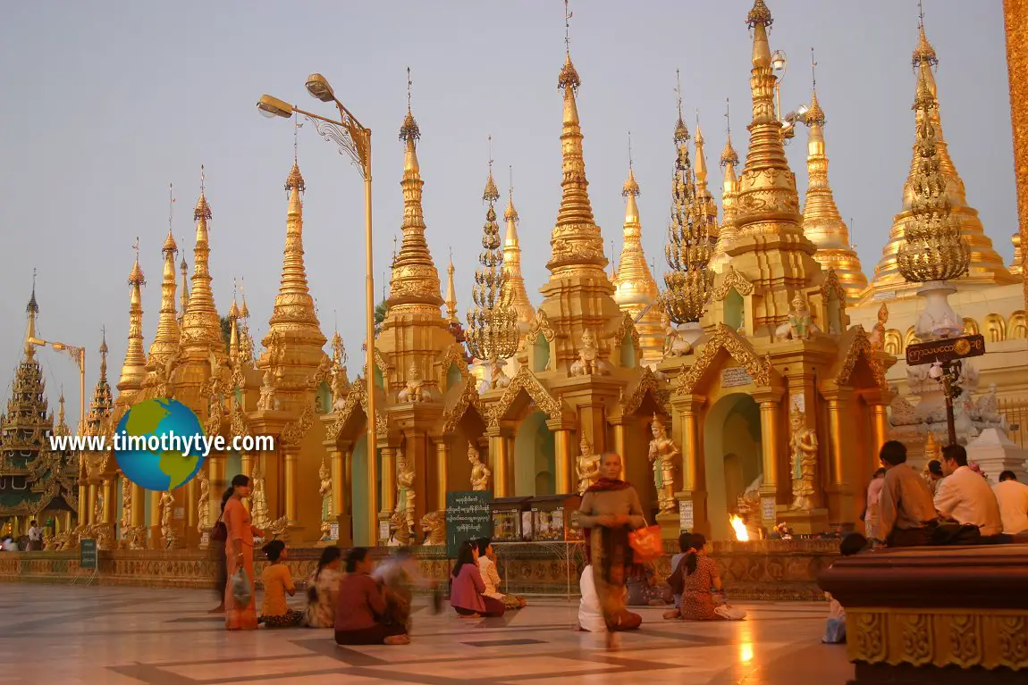 Shwedagon Pagoda, Yangon