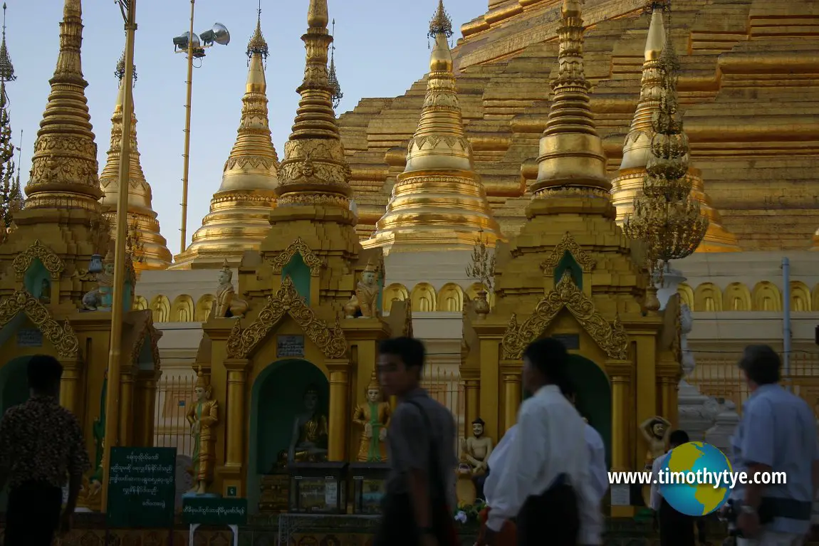 Shwedagon Pagoda, Yangon