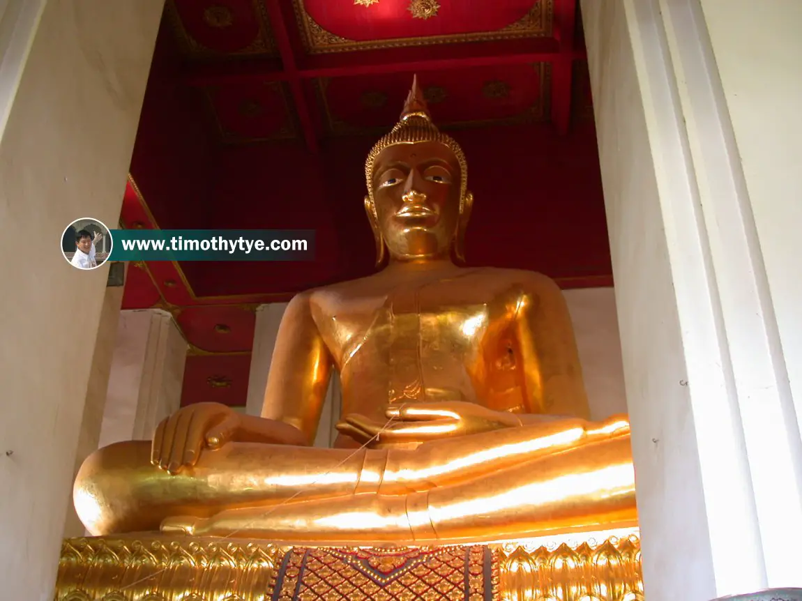 Phra Mongkhon Bophit, the giant Buddha statue in the wihan that bears its name