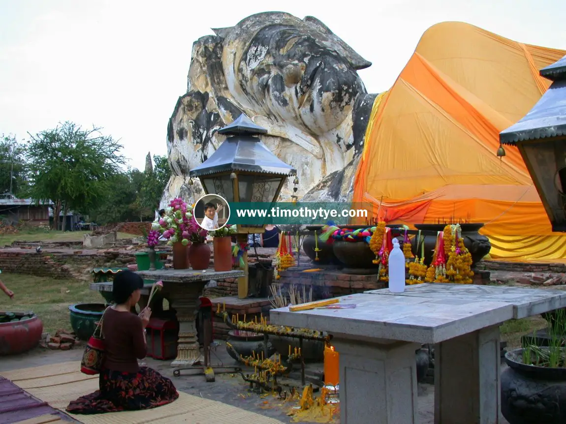 Reclining Buddha of Wat Lokayasuttharam, Ayutthaya