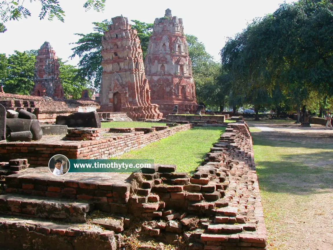 Wat Phra Mahathat Woramahawihan, Ayutthaya