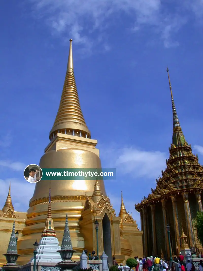 Wat Phra Kaew (Temple of the Emerald Buddha), Bangkok, Thailand