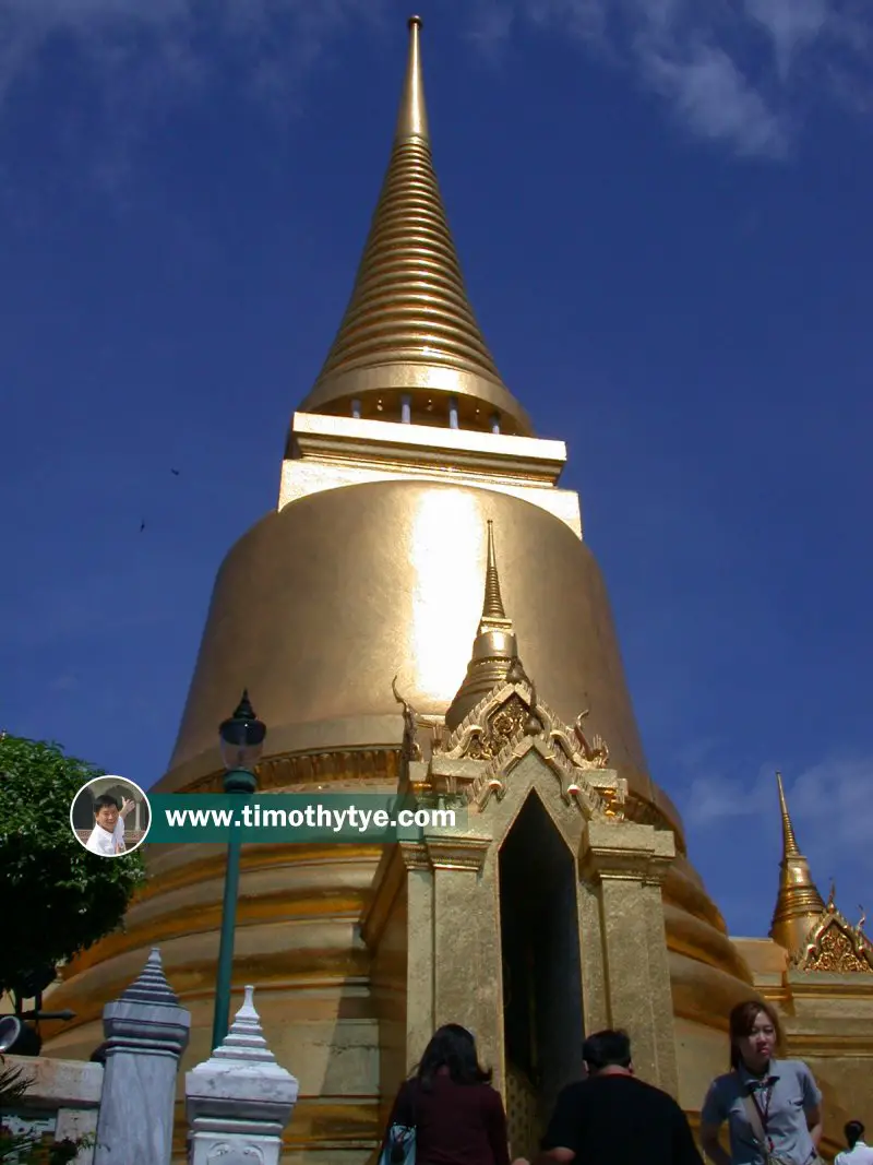 Wat Phra Kaew (Temple of the Emerald Buddha), Bangkok, Thailand