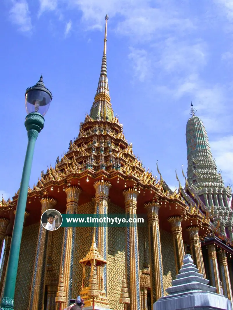 Wat Phra Kaew (Temple of the Emerald Buddha), Bangkok, Thailand