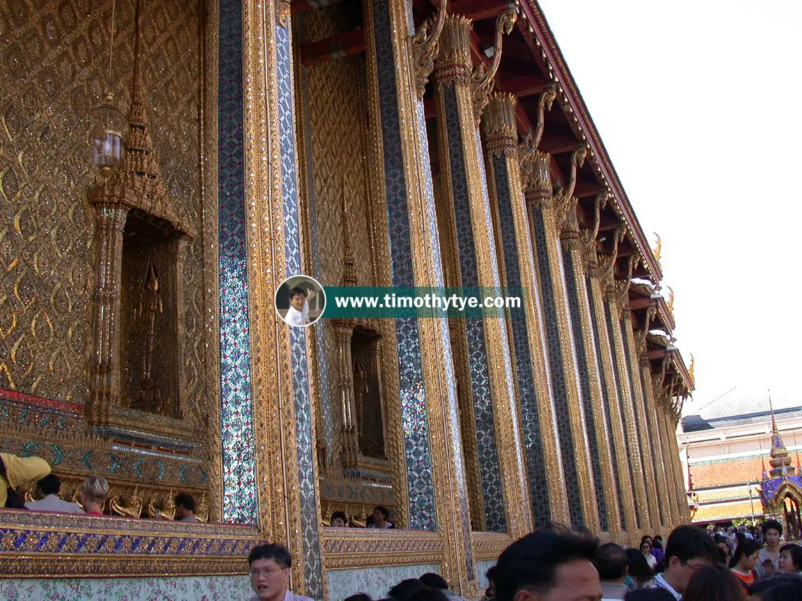 Wat Phra Kaew (Temple of the Emerald Buddha), Bangkok, Thailand