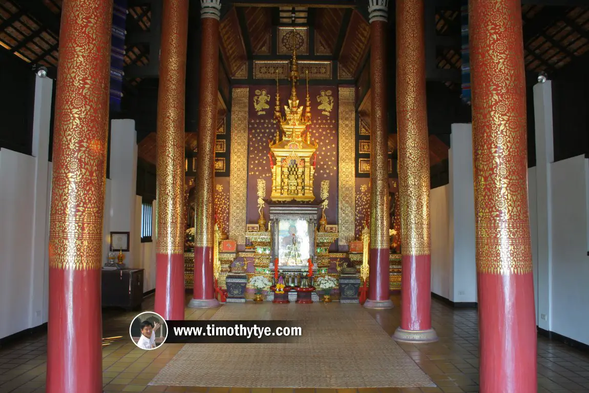 Acharn Mun Bhuridatto Viharn at Wat Chedi Luang