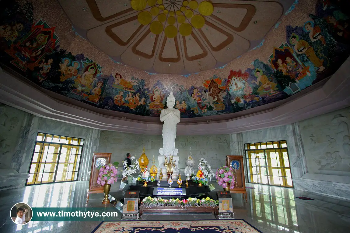 Naphapholphumisiri Chedi (The Great Holy Relics Stupa), Doi Inthanon, Thailand