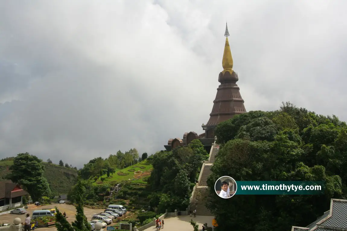 Phra Mahathat Naphamethanidon (King's Pagoda), Doi Inthanon