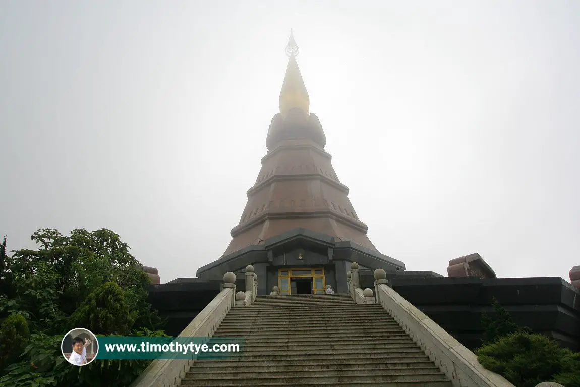 Phra Mahathat Naphamethanidon (King's Pagoda), Doi Inthanon