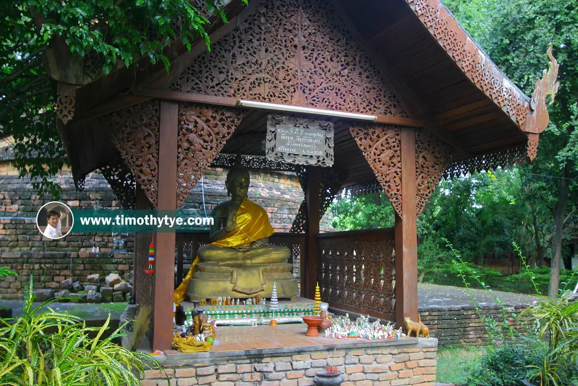 Ku Chang-Ku Ma, Lamphun