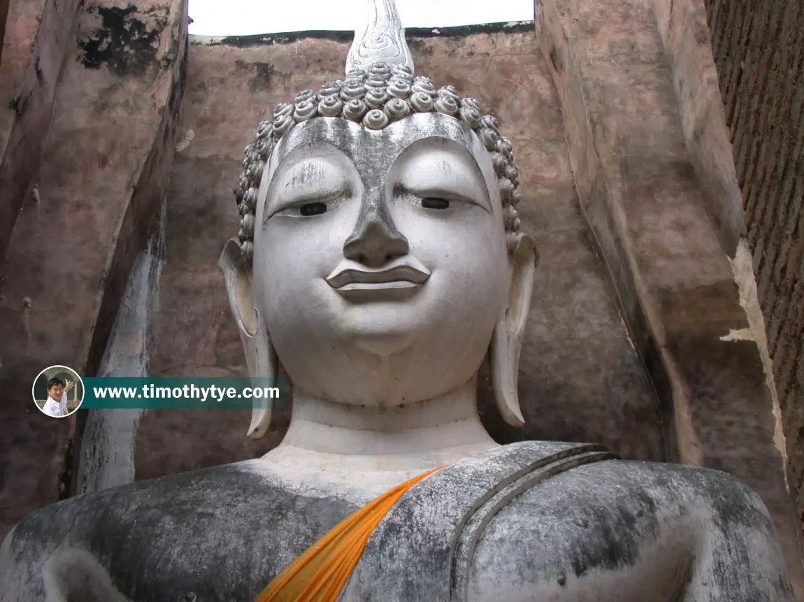 Wat Si Chum, Sukhothai
