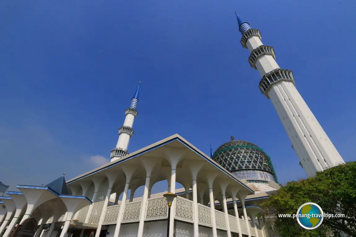 Sultan Salahuddin Abdul Aziz Shah Mosque