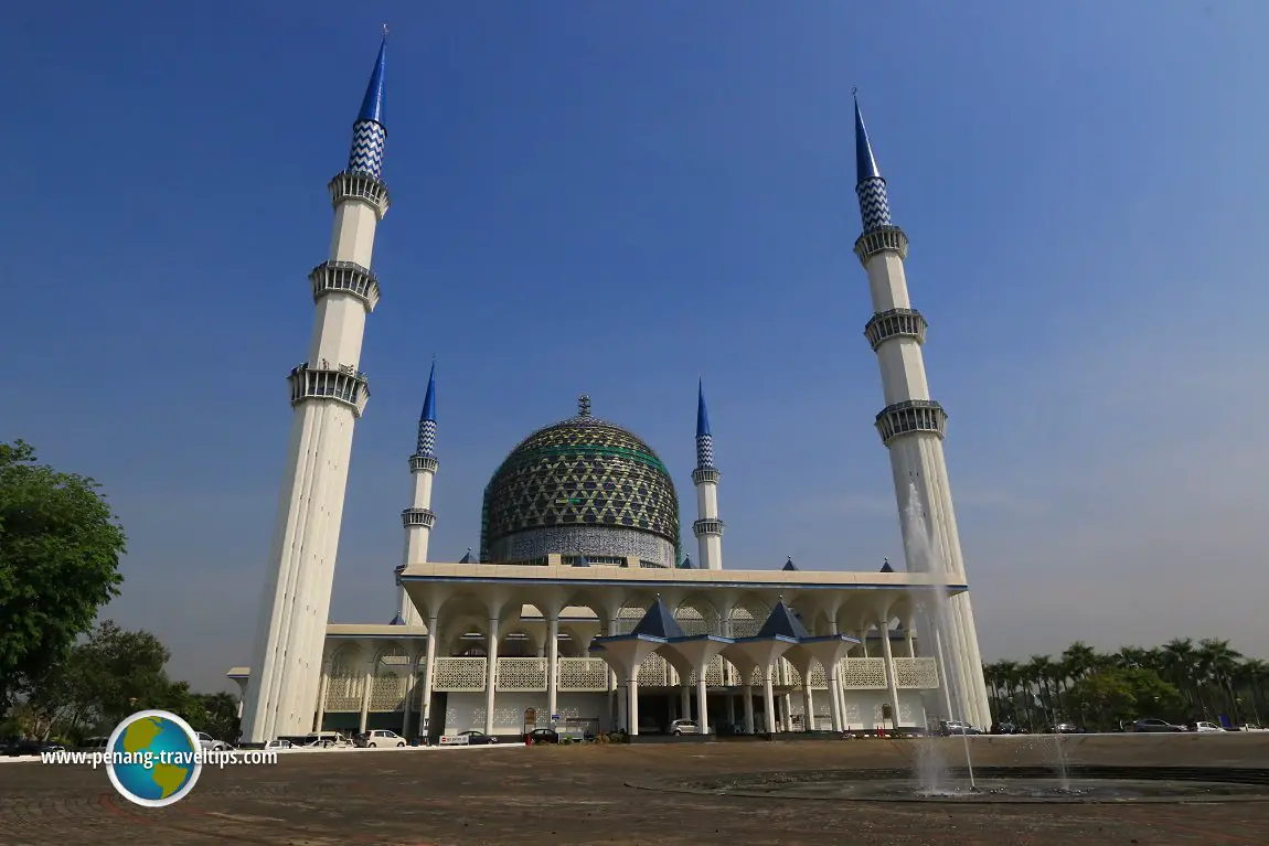 Sultan Salahuddin Abdul Aziz Shah Mosque