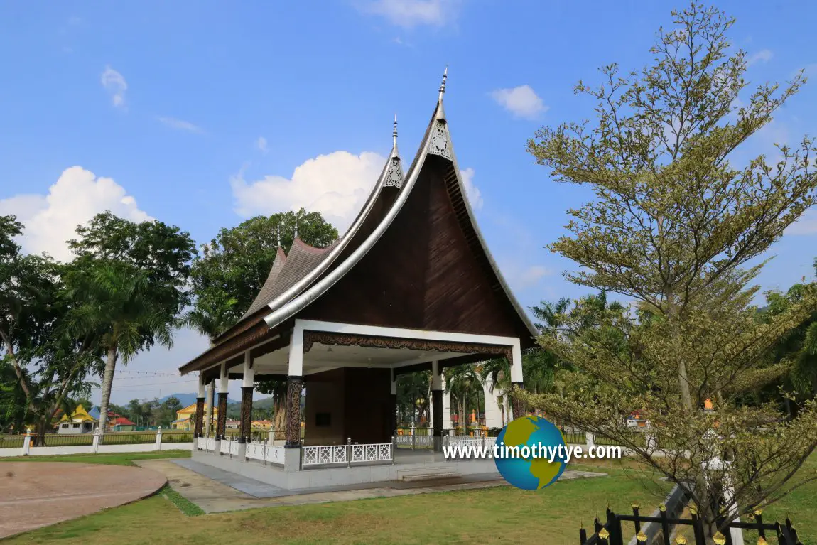 Minangkabau pavilion at Seri Menanti Park