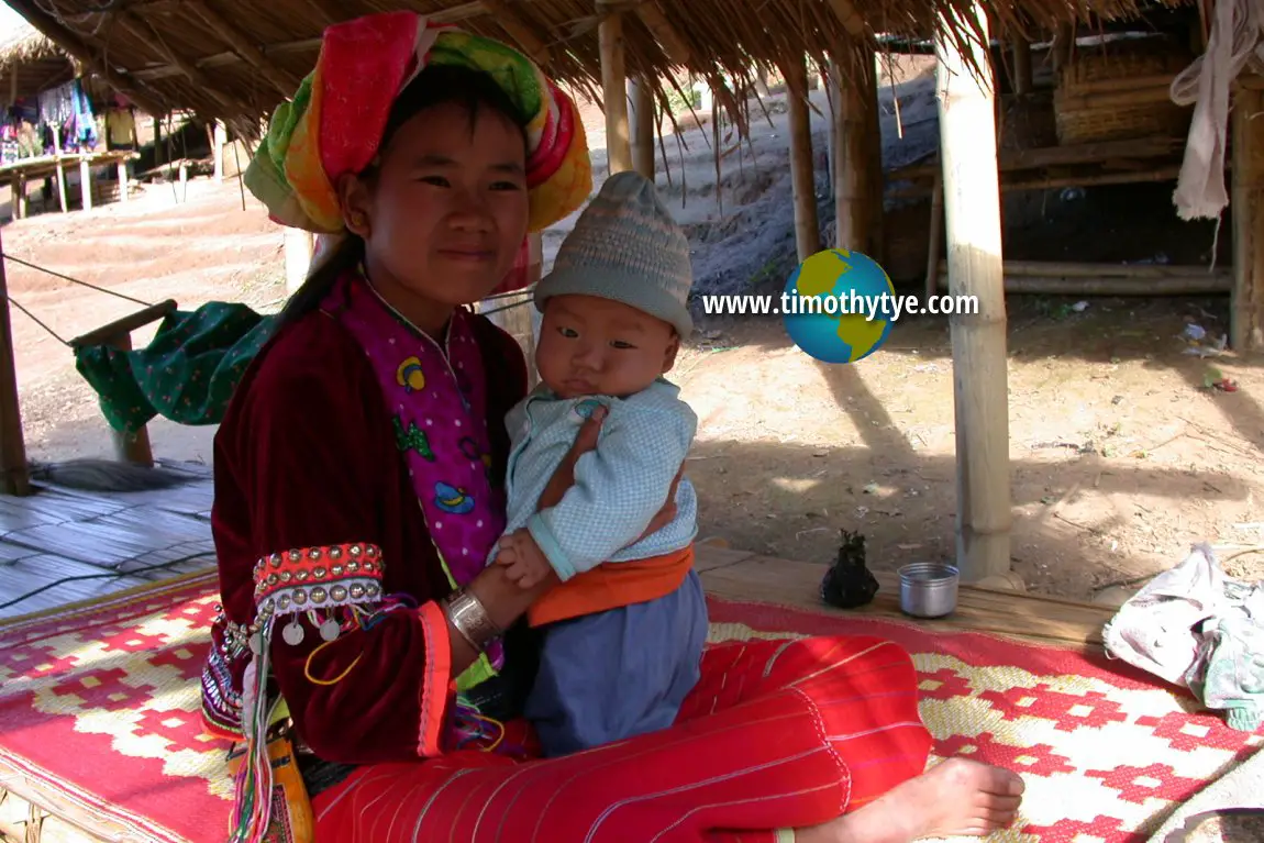 Hilltribe woman with child